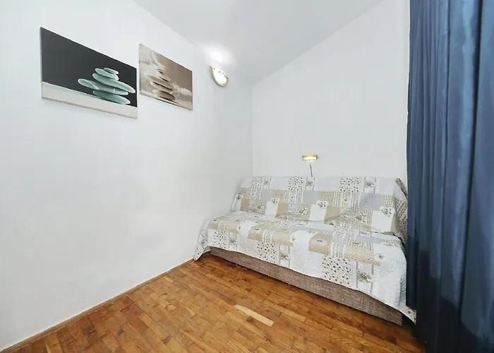 House Tony بيت للعطل